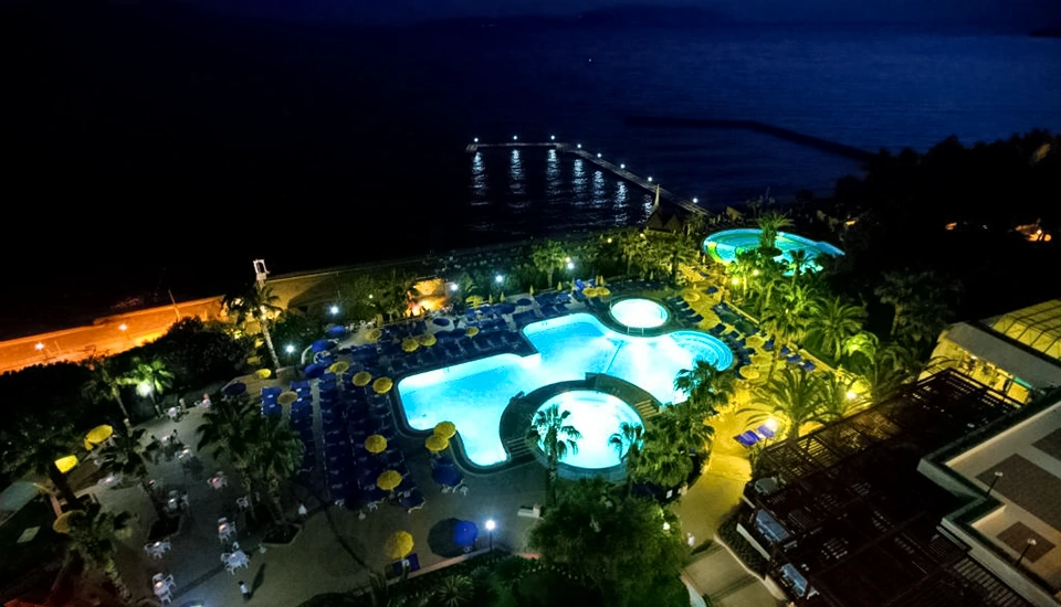 هتل فانتاسیا دلوکس کوش آداسی